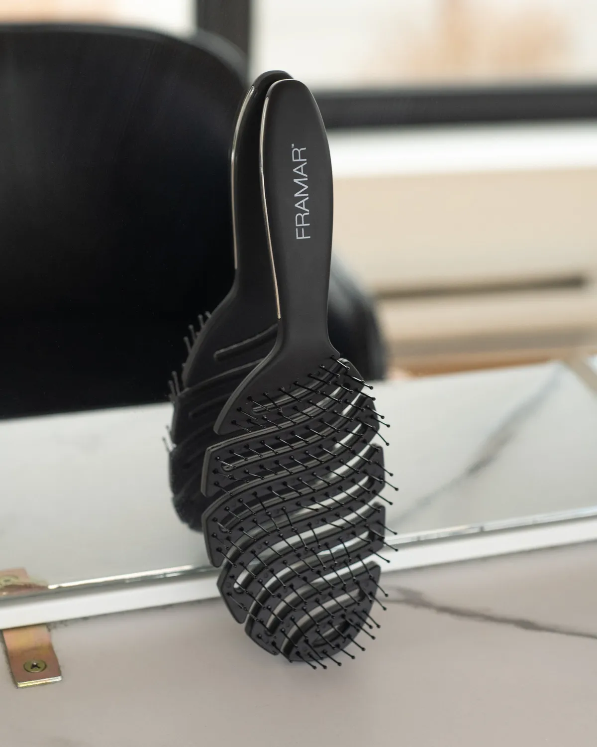 Framar Flex Brush Detangle Brush Vented
