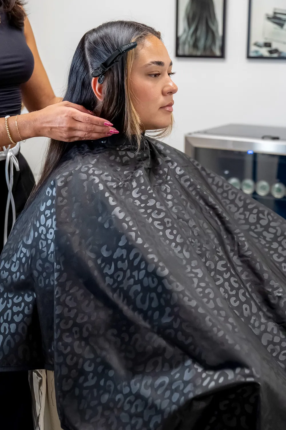 Colortrak Black Jaguar All Purpose Cape Salon Black